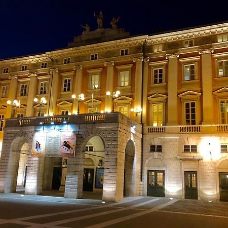 Aparthotel Piazza Unità Trieste Italia Exterior foto